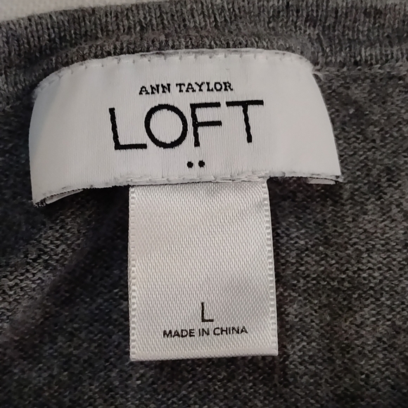 Ann Taylor LOFT Women's Gray Lace Trimmed Sweater Cardigan Size Large - Picture 7 of 8